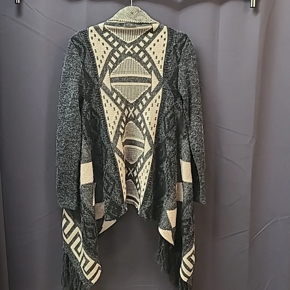 BLVD Aztec Cardigan​ - Picture 7 of 8